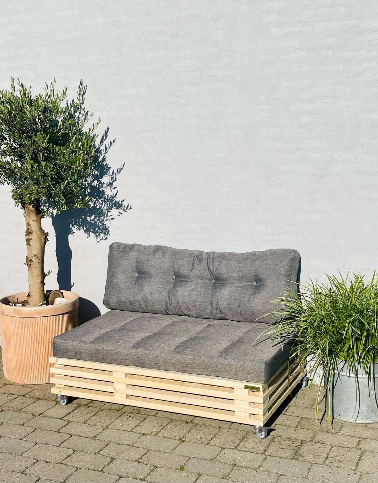 Loungesofa af traller inkl. Hynde