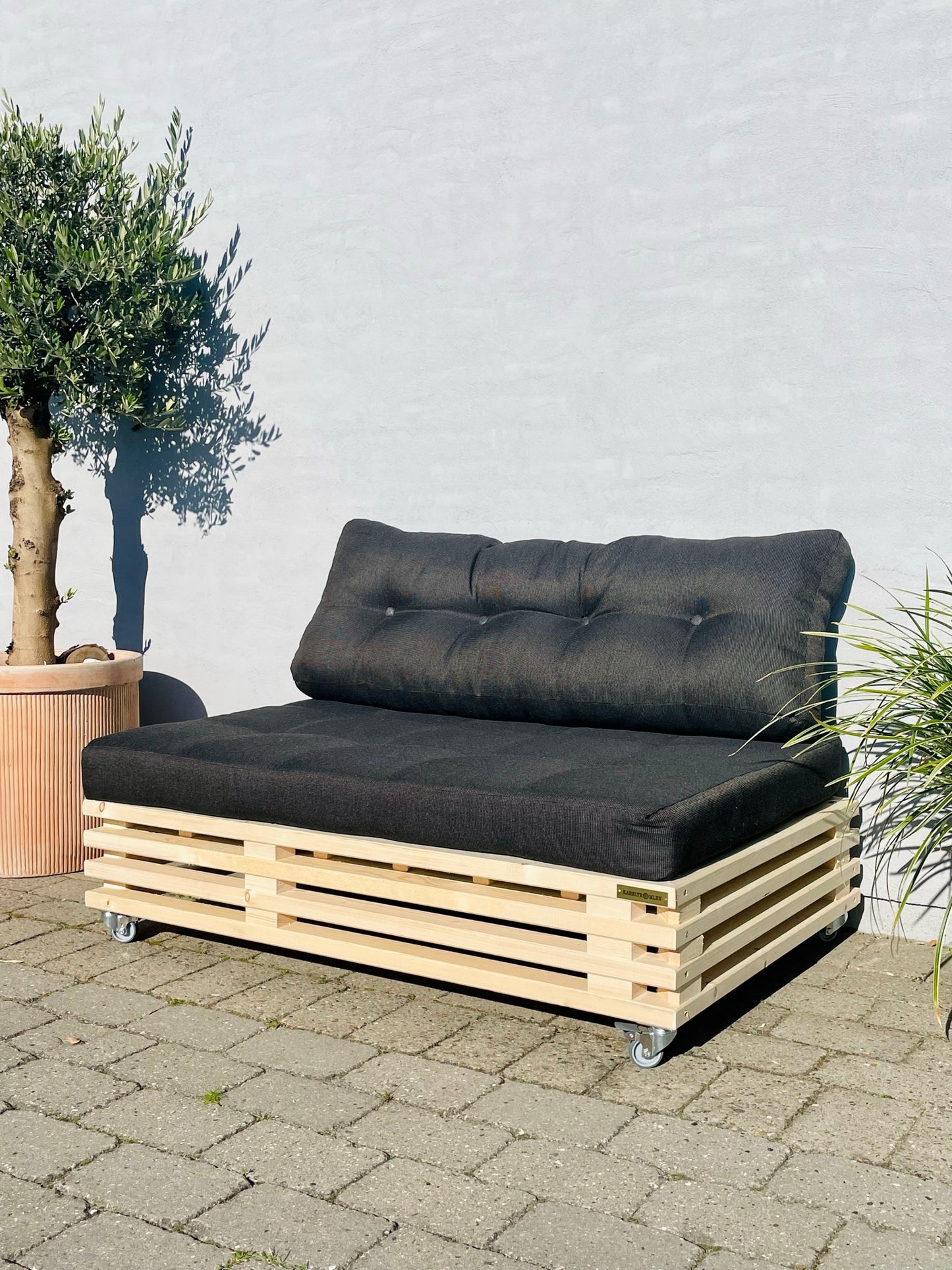 Loungesofa af traller inkl. Hynde